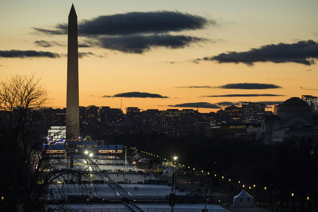 ABŞ-ın 45-ci prezidenti üçün - 200 milyonluq hazırlıq + Fotolar ABŞ-ın 45-ci prezidenti üçün - 200 milyonluq hazırlıq + Fotolar