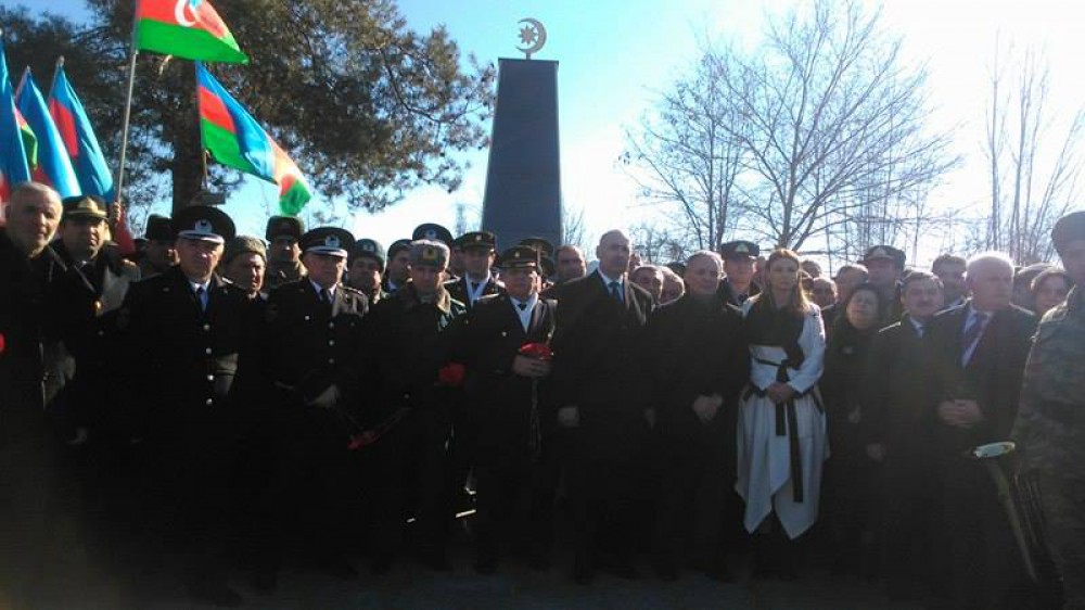 Şəhidimizin dəfnində böyük izdiham -   Fotolar