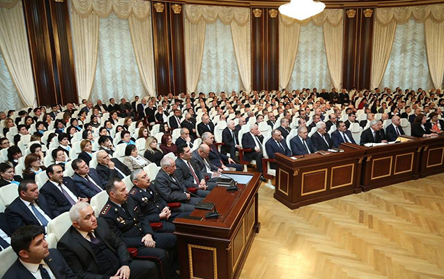 Gəncədə hesabat yığıncağı - Fotolar