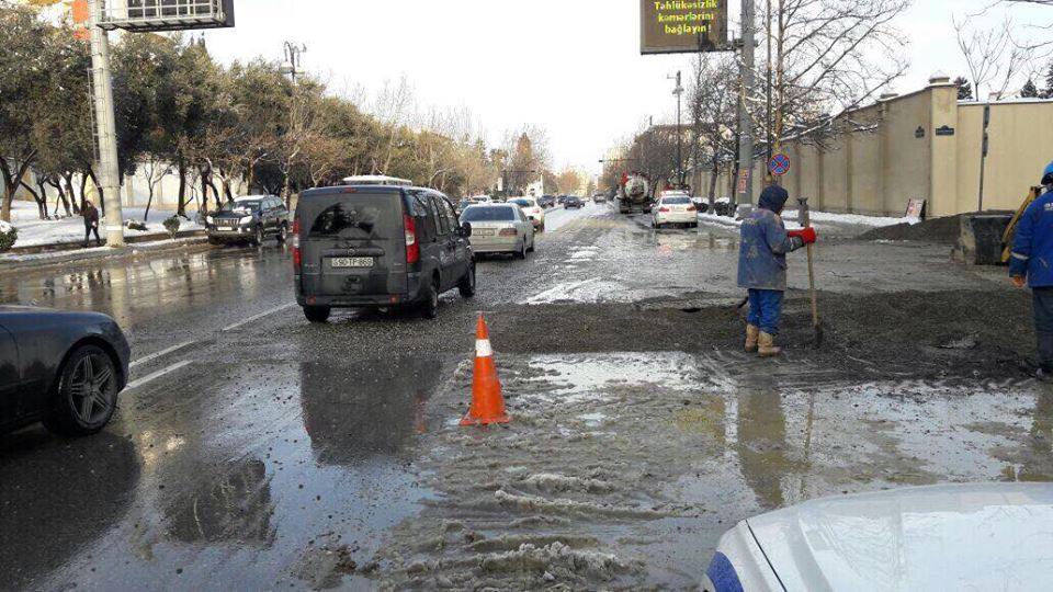 Bu k&uuml;&ccedil;əyə yolunuzu salmayın -  Fotolar