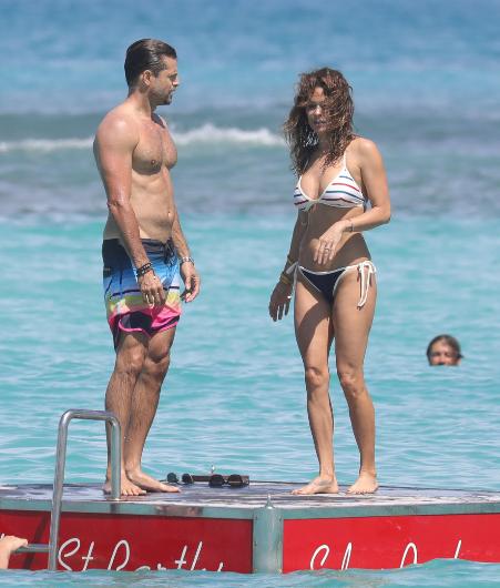 45 yaşı var, illərə meydan oxuyur... -  Fotolar