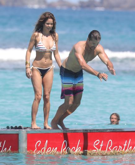 45 yaşı var, illərə meydan oxuyur... -  Fotolar