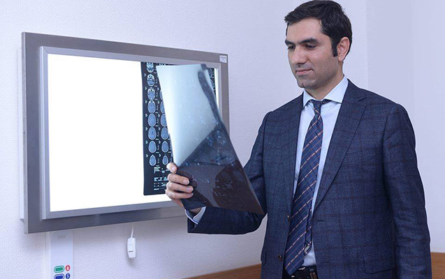 “Ən riskli beyin əməliyyatlarını üzərimə götürdüm” -   Uzman doktor Tural Rəhimli