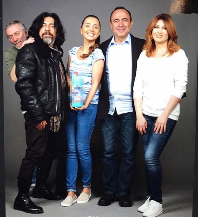 Tarkanın rejissoru məşhurlarımızı reklama çəkdi -  Bayülgen fotoqraf oldu