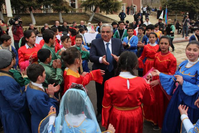 Əhəd Abıyev yenə də rinqə çıxdı - Fotolar Əhəd Abıyev yenə də rinqə çıxdı - Fotolar