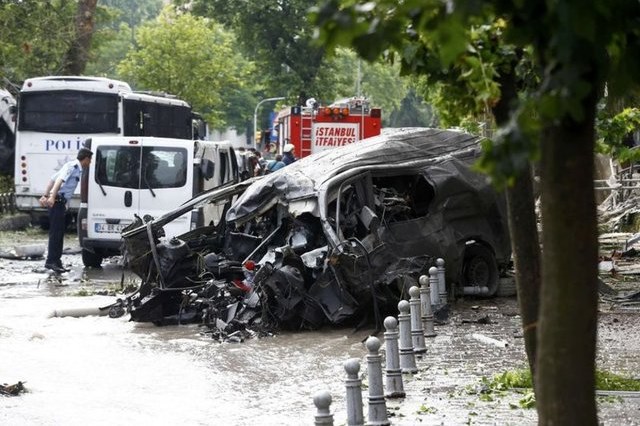 İstanbul səhəri partlayışla açdı - 11 ölü, 36 yaralı + Video