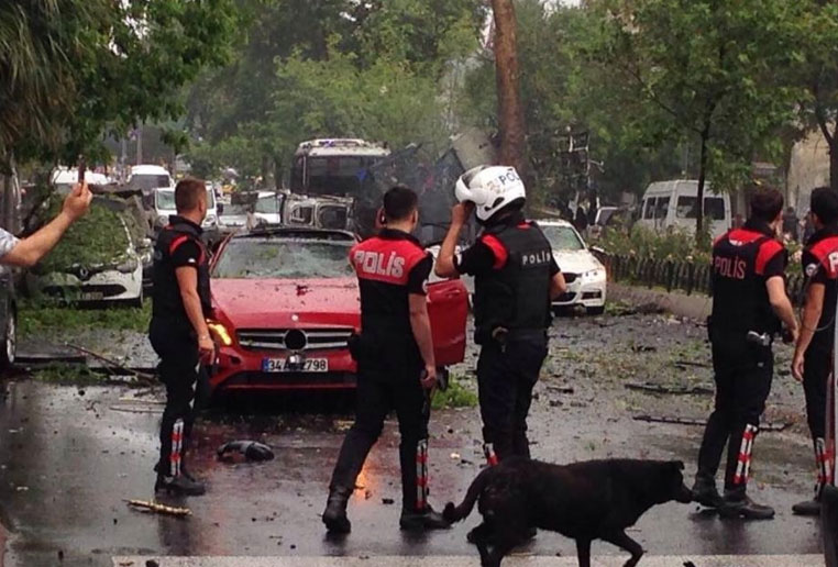 İstanbul səhəri partlayışla açdı - 11 ölü, 36 yaralı + Video