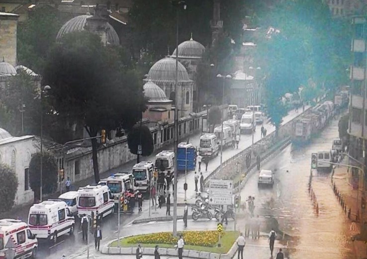 İstanbul səhəri partlayışla açdı - 11 ölü, 36 yaralı + Video