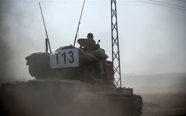 Türkiyə tankları Suriyaya girdi -  İŞİD hədəfləri bombalanır+Fotolar